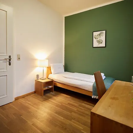 Ahead Burghotel *