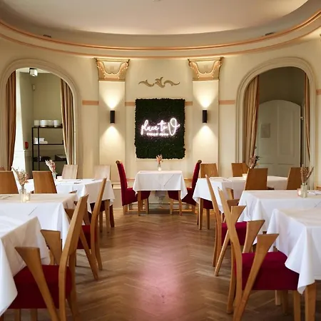 酒店 Ahead Burghotel Lenzen