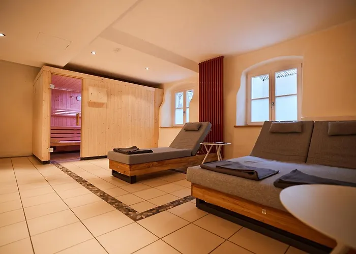 فندق Ahead Burghotel *