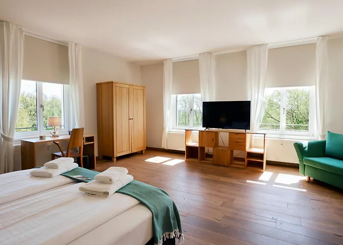 Ξενοδοχείο Ahead Burghotel *