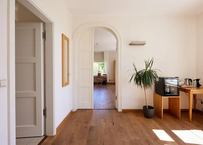 Ahead Burghotel Ξενοδοχείο *