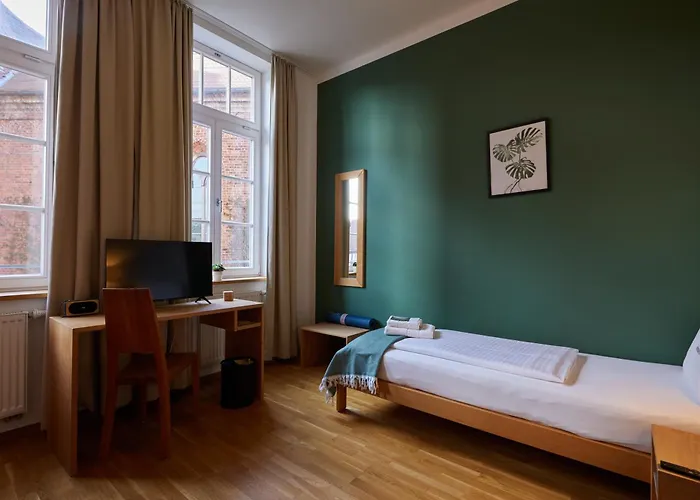 Ahead Burghotel Ξενοδοχείο *